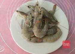 蒜蓉开片虾的做法图解1