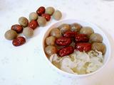 桂圆红枣银耳汤