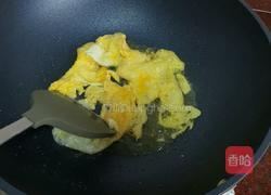 鸡蛋银芽炒河粉的做法图解3