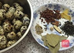 卤五香鹌鹑蛋的做法图解1