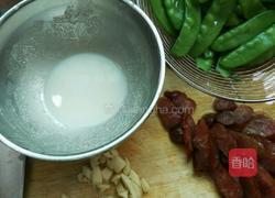 荷兰豆炒腊肠的做法图解5