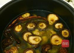 小鸡炖蘑菇的做法图解3
