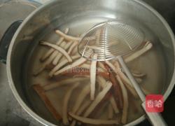 芹菜凉拌豆干的做法图解3