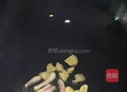 土豆片炒肉的做法图解2