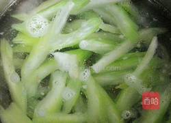西芹木耳白玉菇的做法图解2
