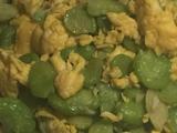 蚕豆炒鸡蛋