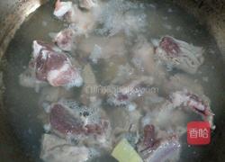 土豆红烧排骨的做法图解2