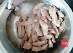 雞翅燉蘑菇的做法圖解5