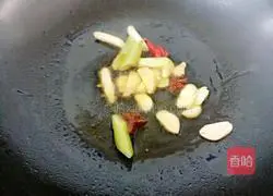 雞翅燉蘑菇的做法圖解8