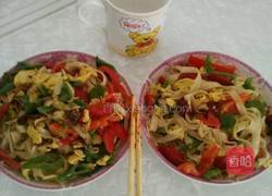 双椒鸡蛋炒面的做法图解13