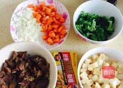 咖喱土豆牛肉的做法图解3
