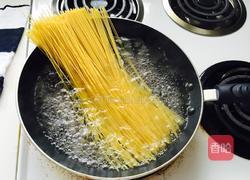 虾仁意大利面的做法图解1