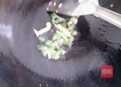 西红柿青椒炒鸡蛋的做法图解4