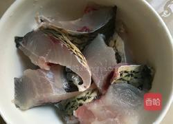 红烧草鱼块的做法图解1