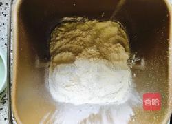 奶香小面包的做法图解3