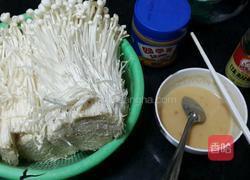 麻酱拌金针菇的做法图解1