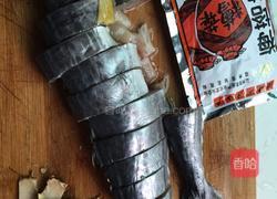 酸菜（糟菜）马鲛鱼的做法图解1