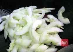 腊肠炒青花的做法图解5