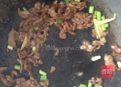 酸菜肉丝汤粉的做法图解5