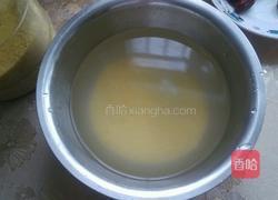 小米红枣核桃稀饭的做法图解3