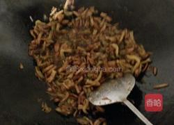 榨菜炒肉丝的做法图解4