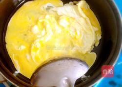 青椒炒鸡蛋的做法图解3