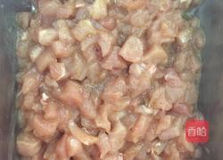 脆皮鸡米花的做法图解2