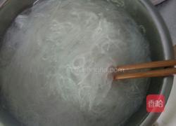 凉拌粉丝的做法图解1