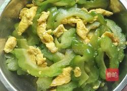 苦瓜炒蛋的做法图解8