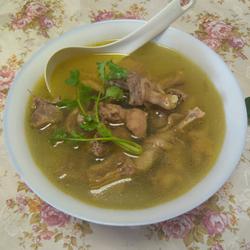 老母鸭炖山茶油