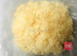 老母鸡炖银耳的做法图解2