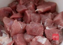 牙签肉（猪肉）的做法图解1