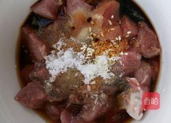 牙签肉（猪肉）的做法图解2