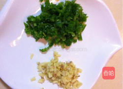 炒三丁的做法图解1