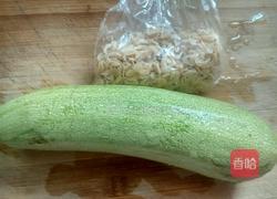 西葫芦虾皮鸡蛋煎饼的做法图解1