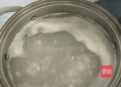 牛奶稀饭的做法图解1