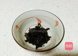 紫菜蛋花汤的做法图解2