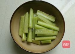 咸蛋黄凉拌黄瓜的做法图解4