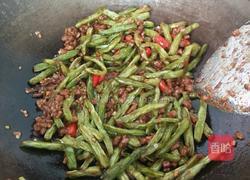 干煸四季豆的做法图解7