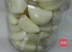 老醋泡蒜 蒜醋的做法图解1