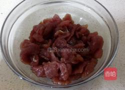 茭白炒肉丝的做法图解3