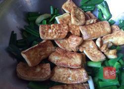 葱爆豆腐的做法图解8