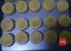 蛋黄莲蓉月饼的做法图解7
