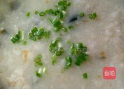 皮蛋瘦肉粥的做法图解8