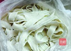 腊肠担担面的做法图解3
