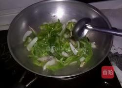 辣椒圆葱炒鸡蛋的做法图解4