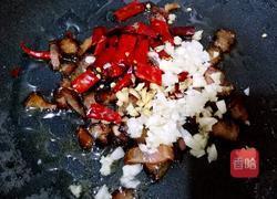 外婆菜炒腊肉的做法图解3