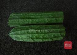 炒丝瓜的做法图解1