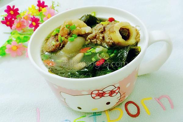 花生海带大骨汤的做法_花生海带大骨汤的做法