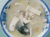 鲢鱼头豆腐汤